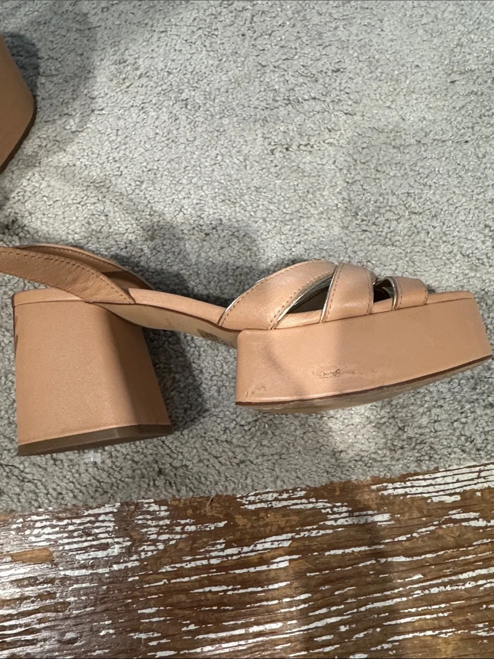 Vince Camuto Nude Tan Knotted Platform Sandals